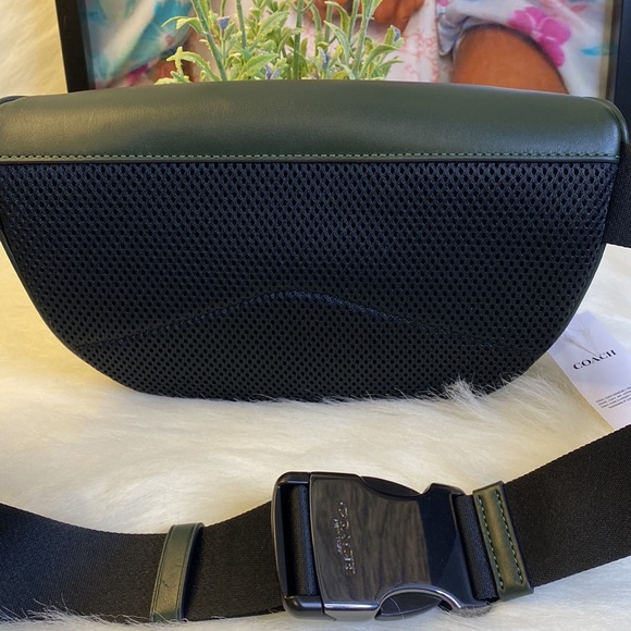 SOLD Coach Belt bag in colorblock - Picture 4 of 10